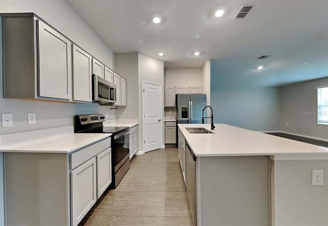 Foto del edificio - 10018 N Hartts Dr