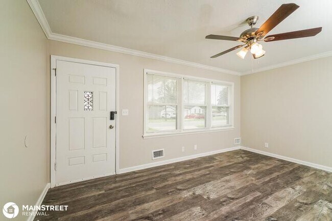 Building Photo - 8609 Blue Bell Dr