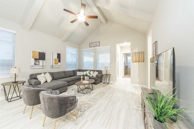 Foto del edificio - 8719 Fox Trail Dr