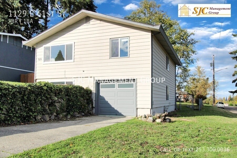 Primary Photo - 3 bedroom and one bath home for rent