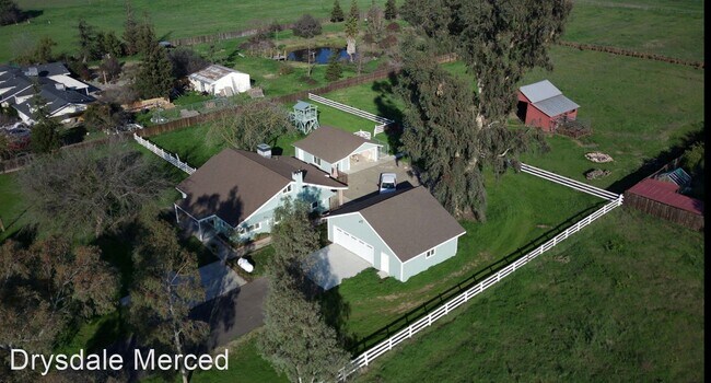 Building Photo - 4 br, 2 bath House - 5562 G St.