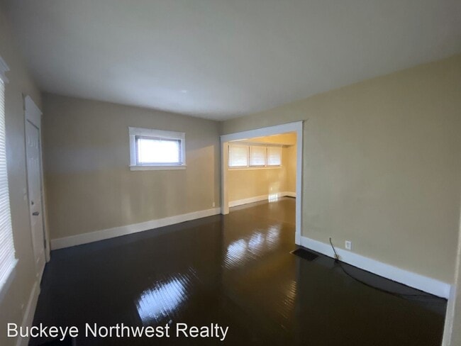Building Photo - 2 br, 1 bath House - 1031 Harding Dr