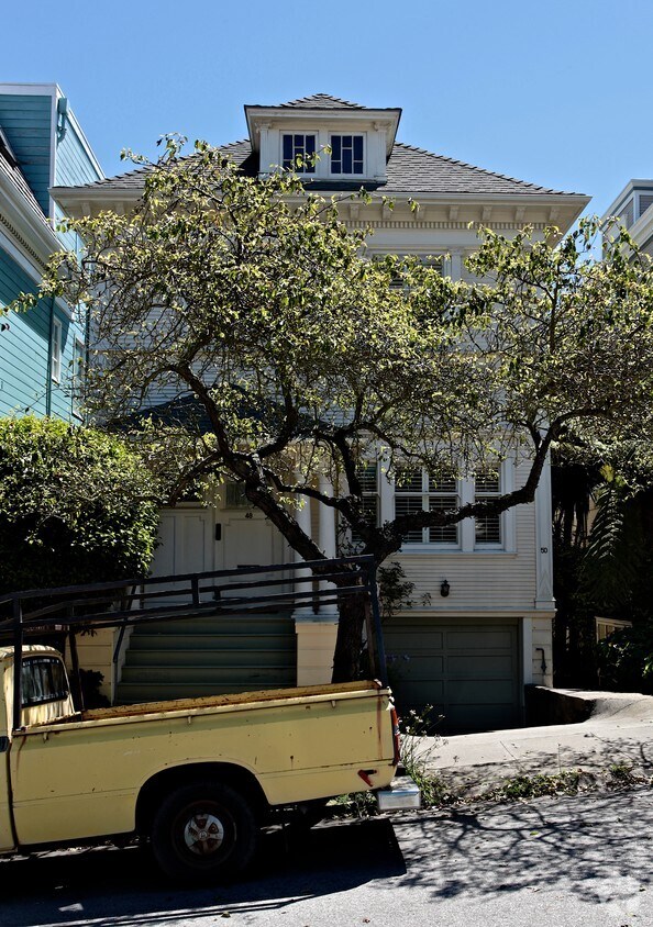 Building Photo - 48 Woodland Ave