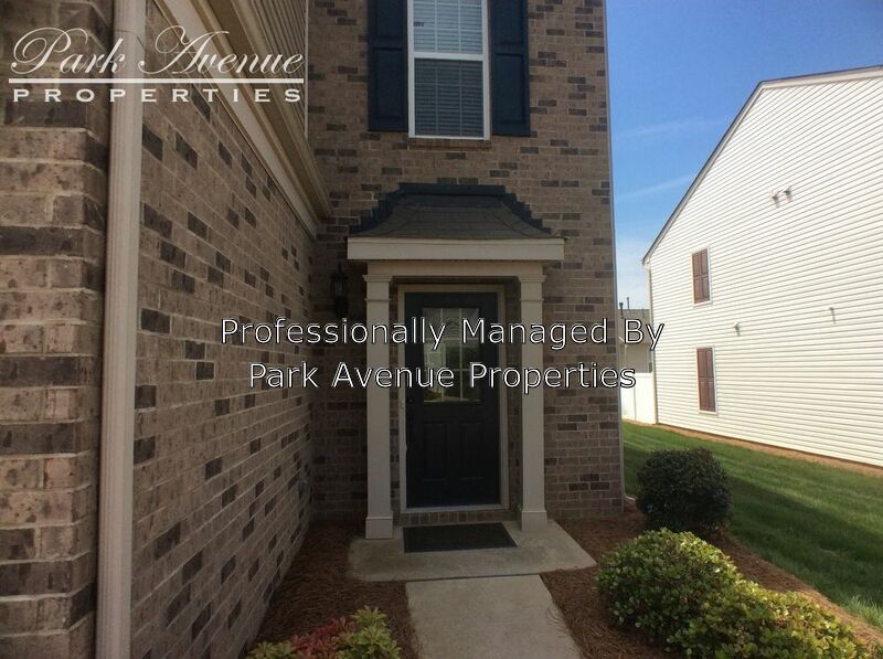 Building Photo - 2224 Kensington Station Pkwy