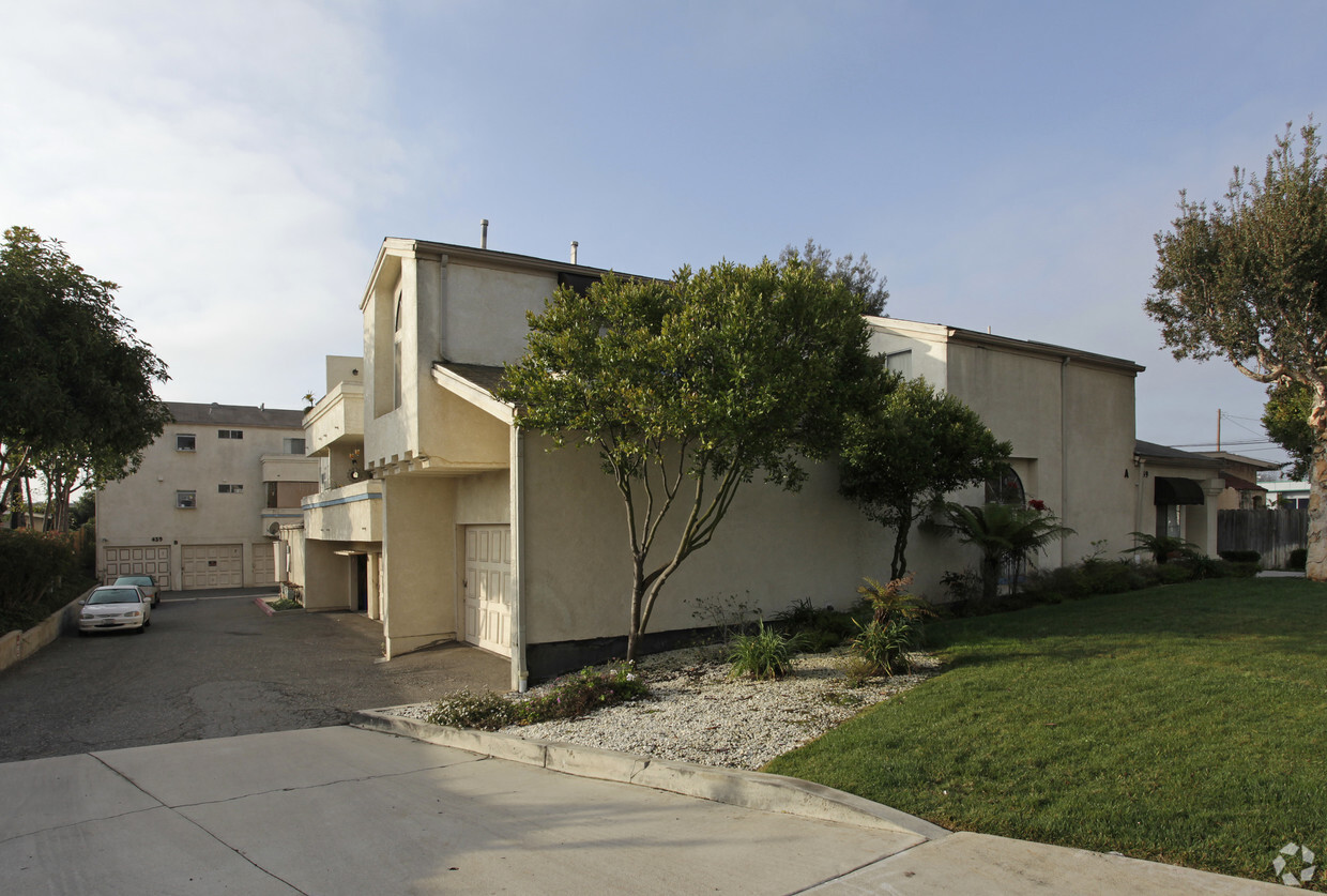 Building Photo - Ocean House Apartments