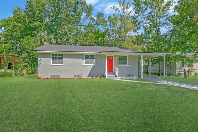 Building Photo - 5217 Poppy Dr