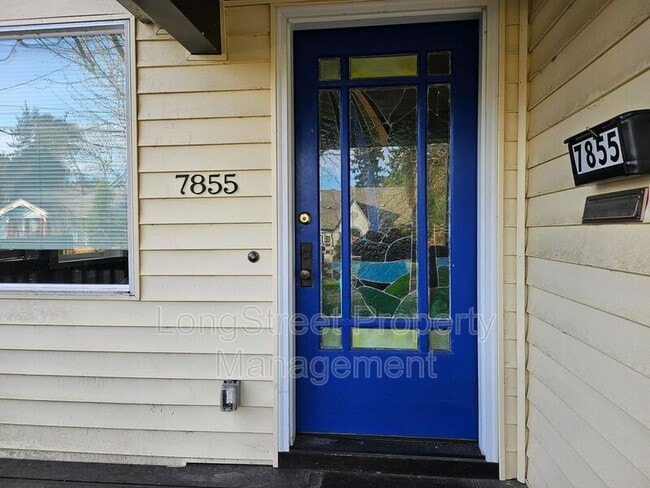 Building Photo - 7855 N Wabash Ave