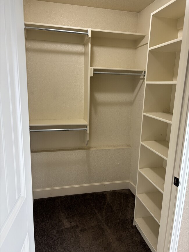 Foto del edificio - 4343 NE 83rd St