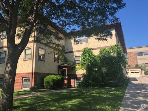 Building Photo - Phillips Apartments