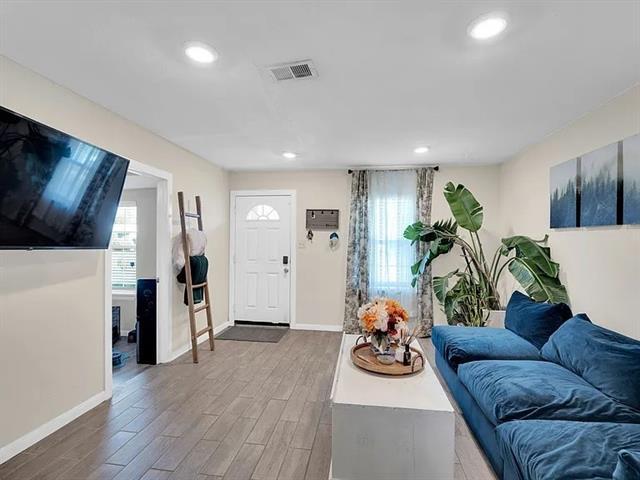 Building Photo - 4208 Wiman Dr