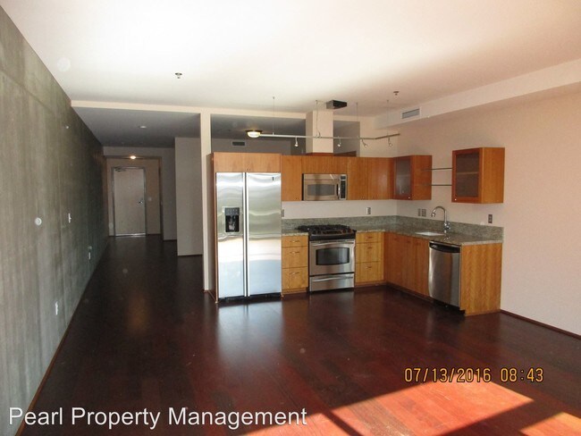 Foto del edificio - 1221 SW 10th Ave