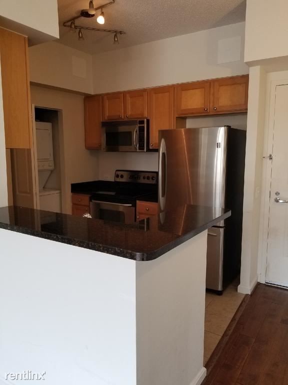 Foto del edificio - 880 N Pollard St