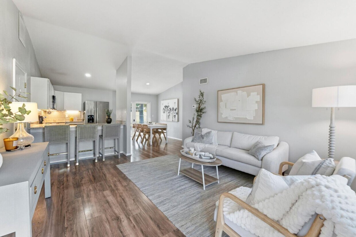 Foto principal - 4111 Whiting Dr SE