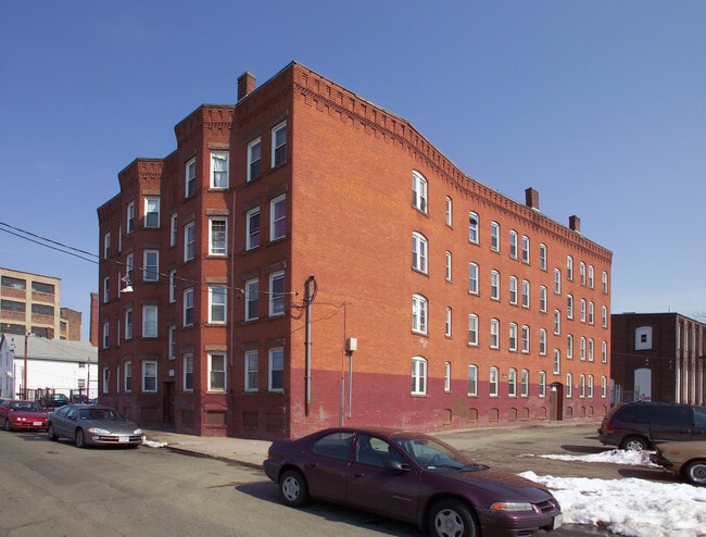 Building Photo - 82½ Clemente St