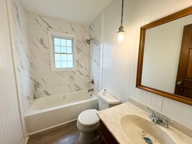 Baño - 1315 Book Ave