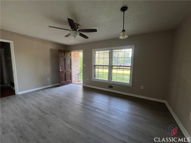 Building Photo - 510 Vincent Dr