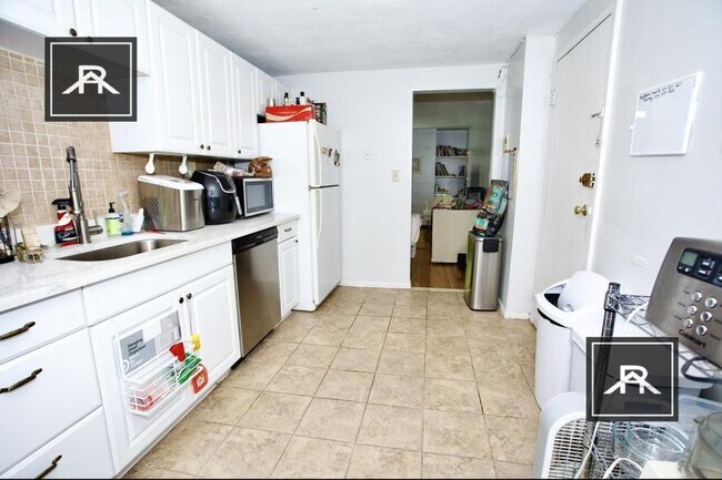 Foto del edificio - 2 bedroom in Brighton MA 02135