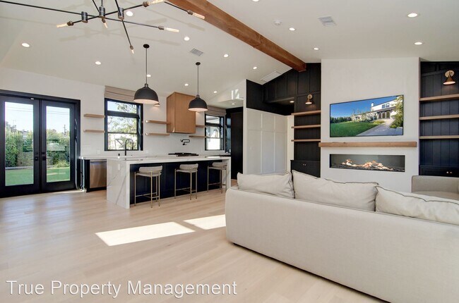 Building Photo - 4 br, 4 bath House - 447 Costa Mesa Street