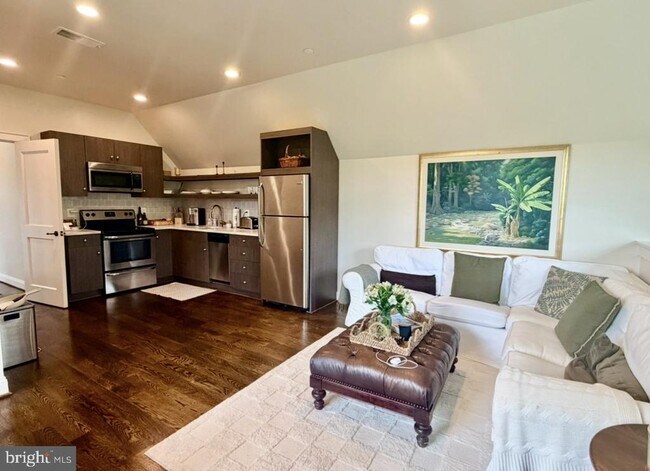 Foto del edificio - 10601 Red Barn Ln