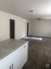 Building Photo - 1397 E Cypress Ave