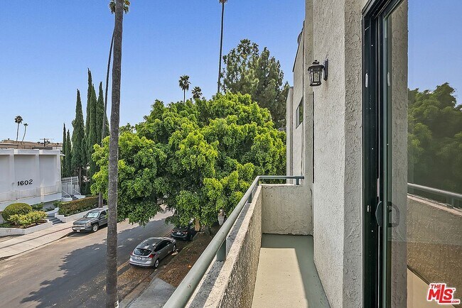 Building Photo - 1605 Winona Blvd