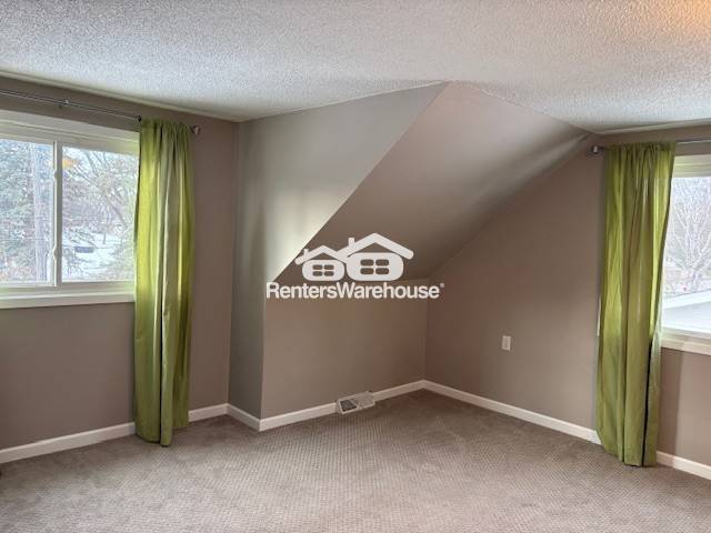 Foto del edificio - 601 Labore Rd