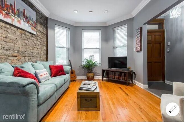 Foto del edificio - 2325 N Albany Ave