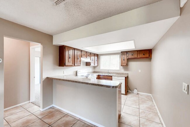 Building Photo - 10312 Lazy Lake Drive, Orlando, FL, 32821