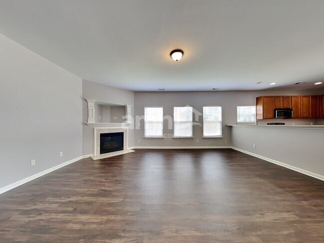 Foto del edificio - 621 English Oak Cir