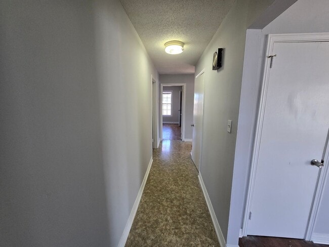 Foto del edificio - 3 Bed 1 Bath with Acreage