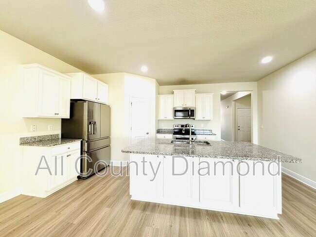 Foto del edificio - 115 Moonraker Cir