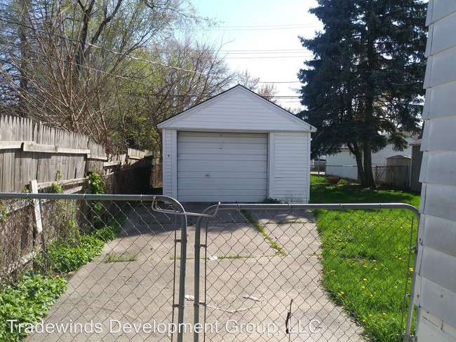 Building Photo - 3 br, 1 bath House - 20220 Kingsville