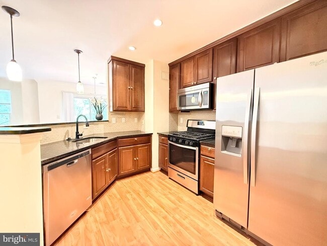 Building Photo - 12823 Fair Briar Ln