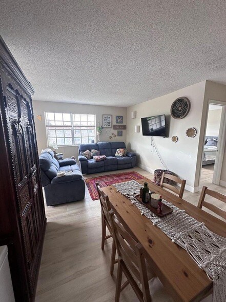 Foto del edificio - 365 SW 86th Ave