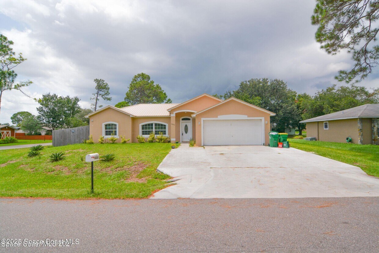 Foto principal - 6420 Kingdom Ave