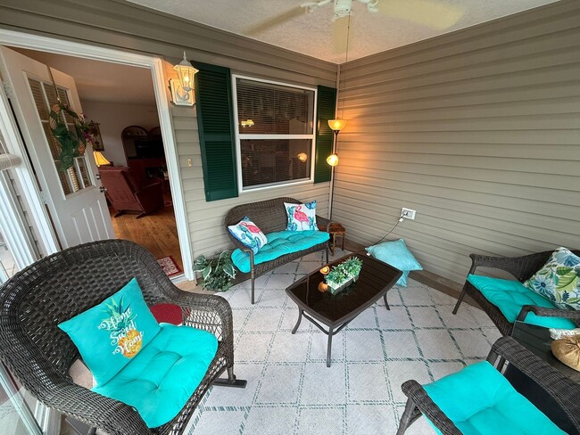 Foto del edificio - Charming SEASONAL 2+2 Villa in the Village of Sabal Chase