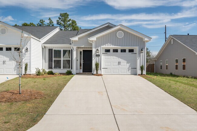 Foto del edificio - 8131 Bannock Cir