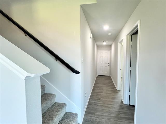 Building Photo - 825 Eagles Nest Dr