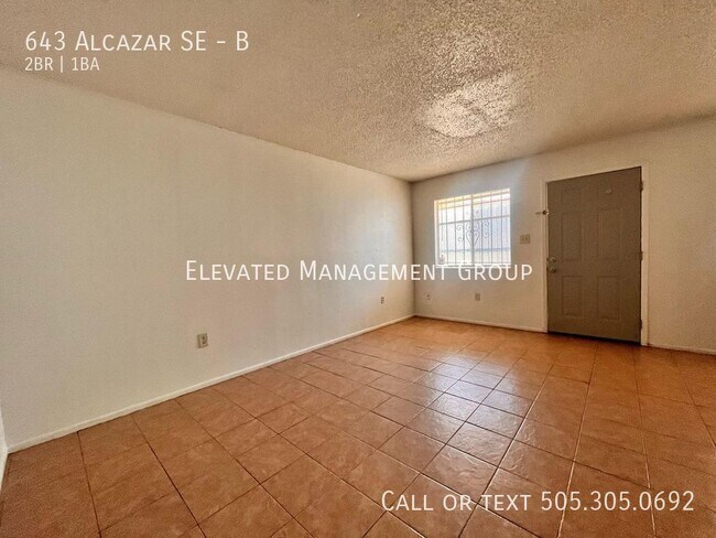 Building Photo - Beautiful Unit-Gated Move-In! NO DEPOSIT R...