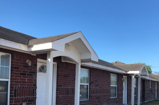 Building Photo - 2206 N 7th St