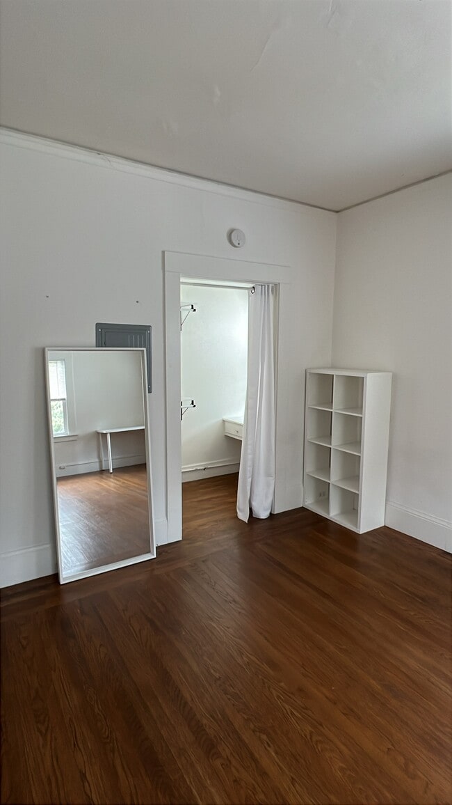 Unit B walkin closet - 1694 Oxford St (Berkeley, CA) Apartments