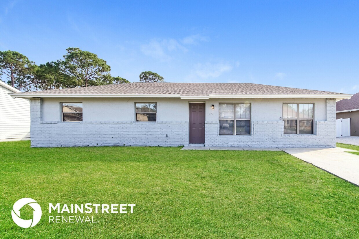 Primary Photo - 674 Altamira St NW
