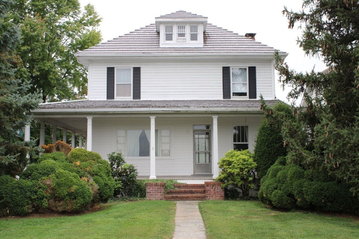 Primary Photo - 5025 Miller Rd