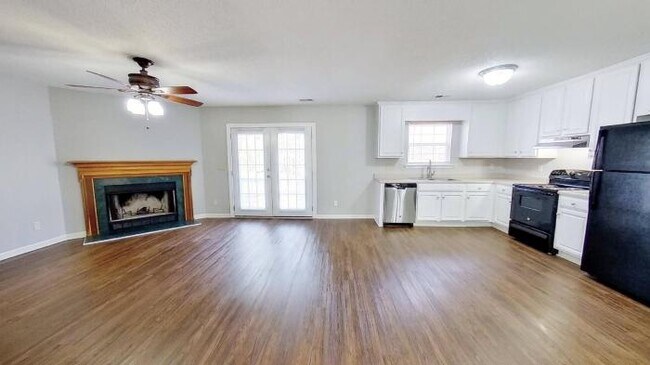 Building Photo - 4 bedroom in Charlotte NC 28269