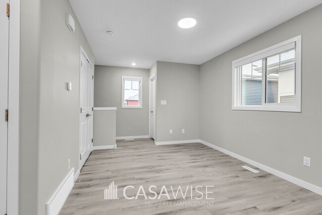 Building Photo - 6079 Naden Landing NW