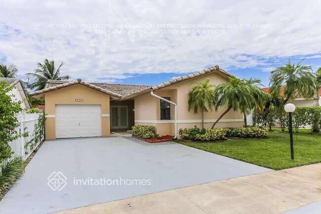 Foto del edificio - 4705 SW 143rd Ave
