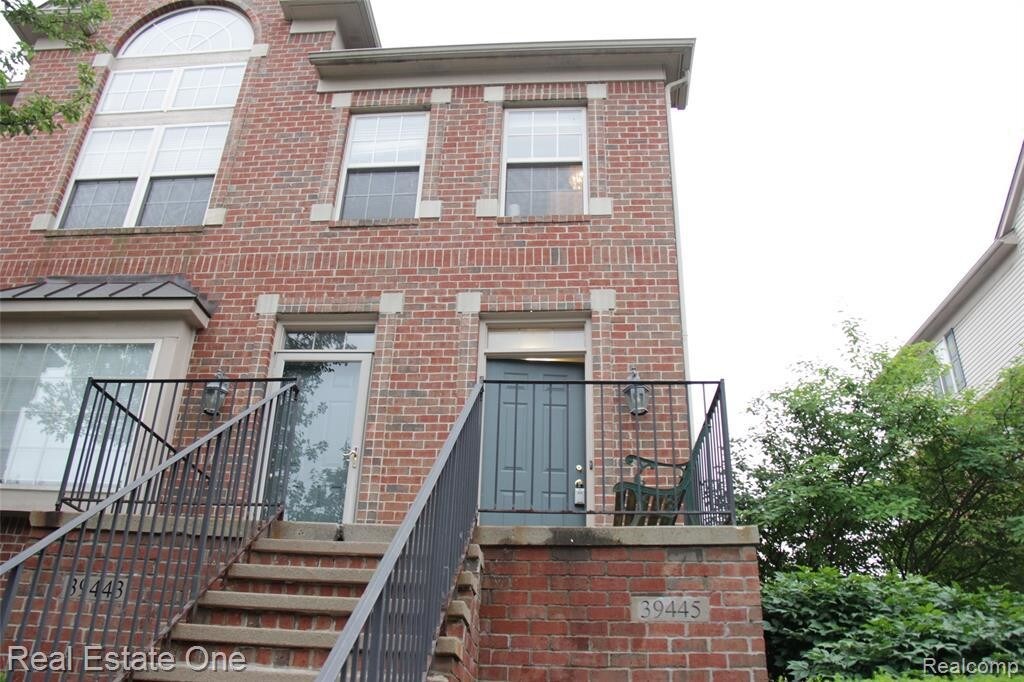 39445 Springwater Dr, Northville, MI 48168 Condo for Rent in Northville, MI