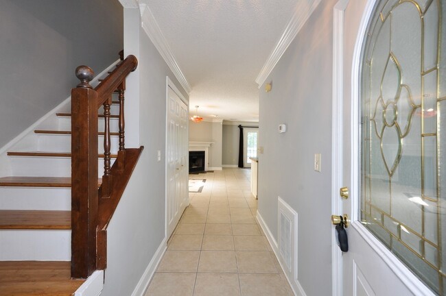 Foto del edificio - Excellent Location - Marietta Townhome - $...