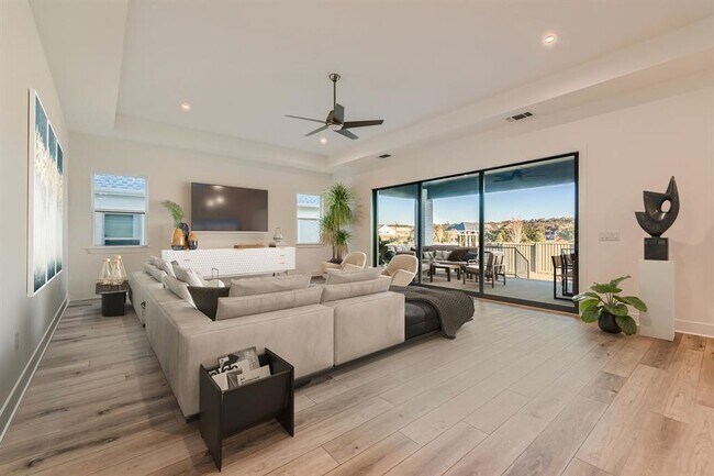 Foto del edificio - 300 Alava Wy