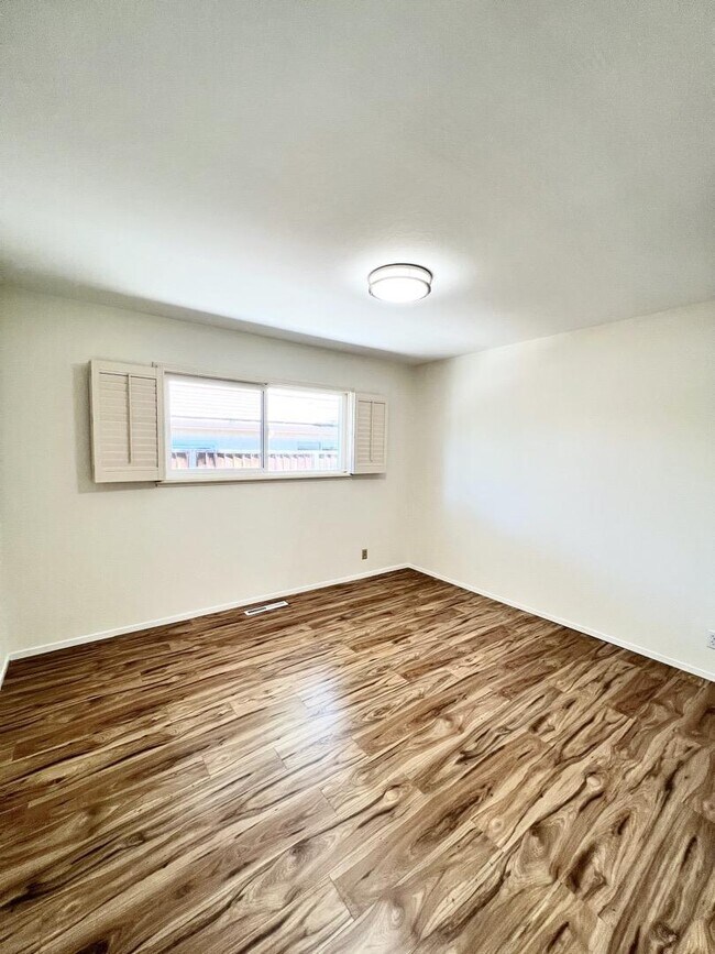 Foto del edificio - 7412 Wildflower Way